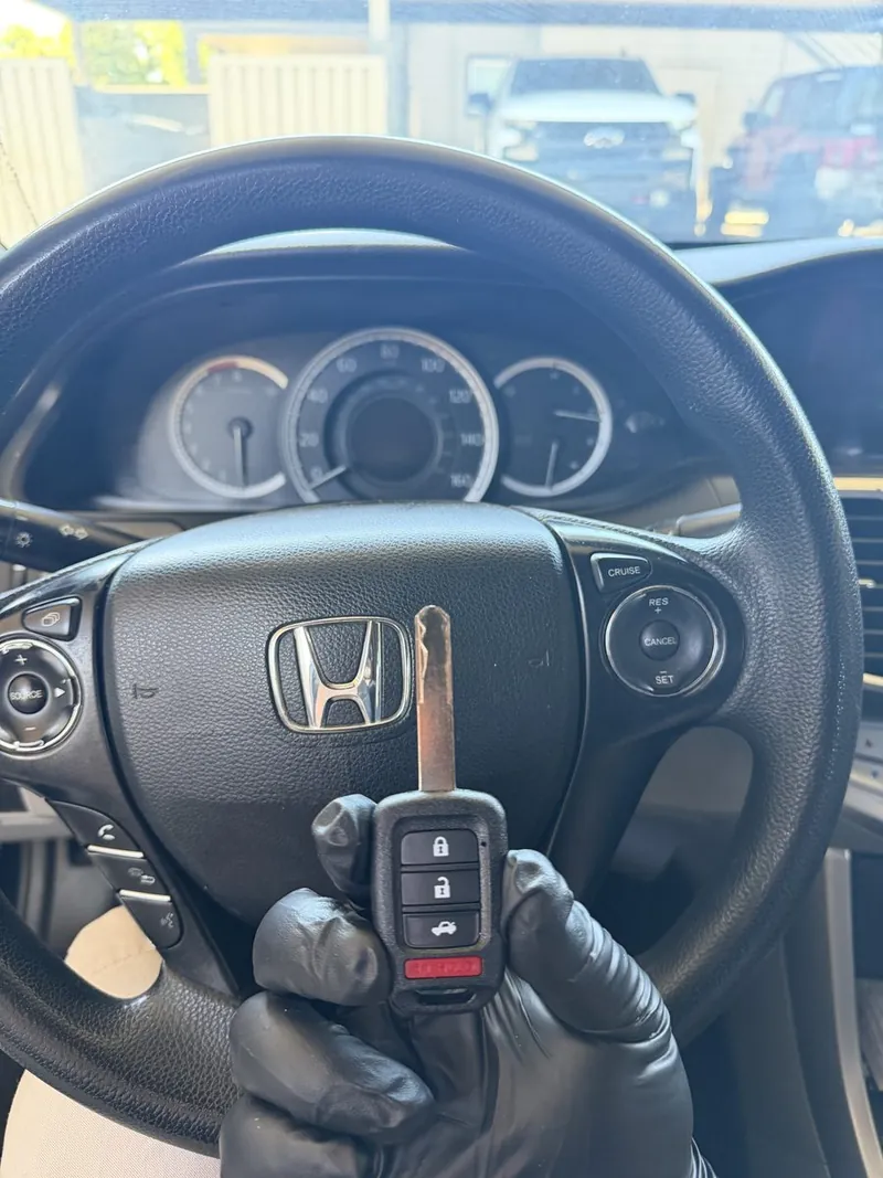 Marco's Locksmith Honda Accord key cut & programmed
